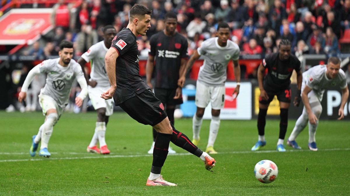Schick proměnil penaltu a jako první český fotbalista dosáhl na velký milník